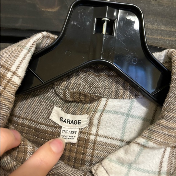 Garage Flannel - Picture 2 of 3